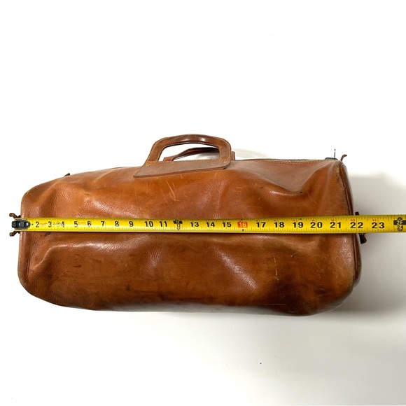 Vintage Leather Duffle bag - Picture 16 of 16